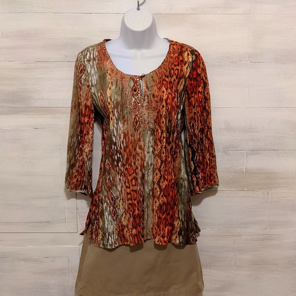 Rebecca Malone Embellished, Gauze Animal Print Blouse Size M NEW - Picture 3 of 5
